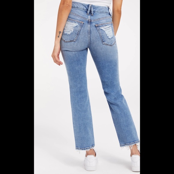 Good American Jeans - Picture 2 of 9